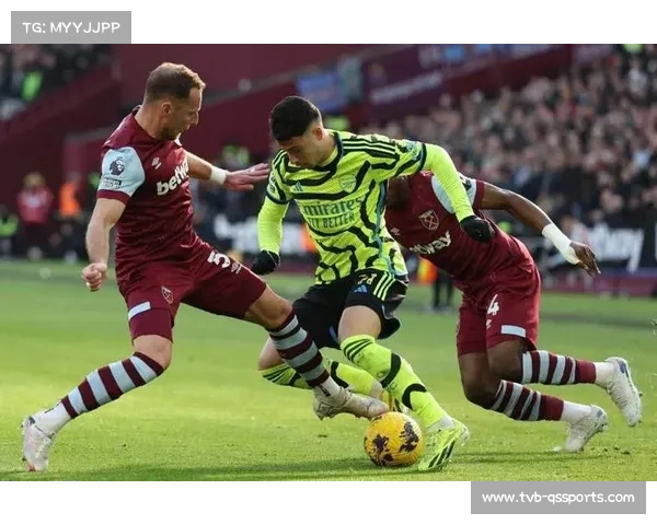 安诺斯晒照纪念阿森纳一线队首秀 萨利巴留言幽默互动引热议